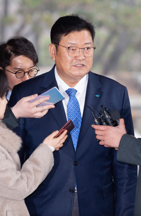 박동욱 기자 fufus@